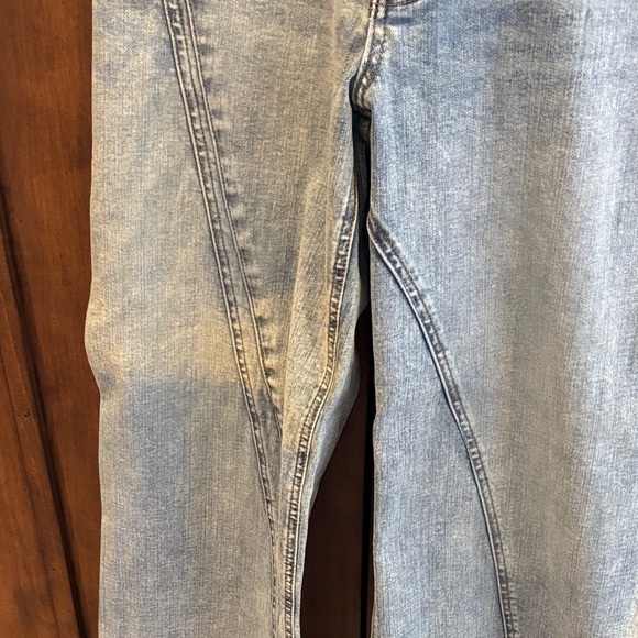 Kut from the Kloth Light Blue Flare Jeans - Picture 6 of 7